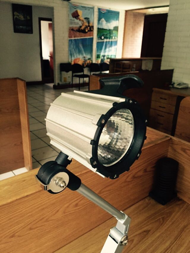 LAMPARAS PARA MAQUINAS METALMECANICA - Imagen 2