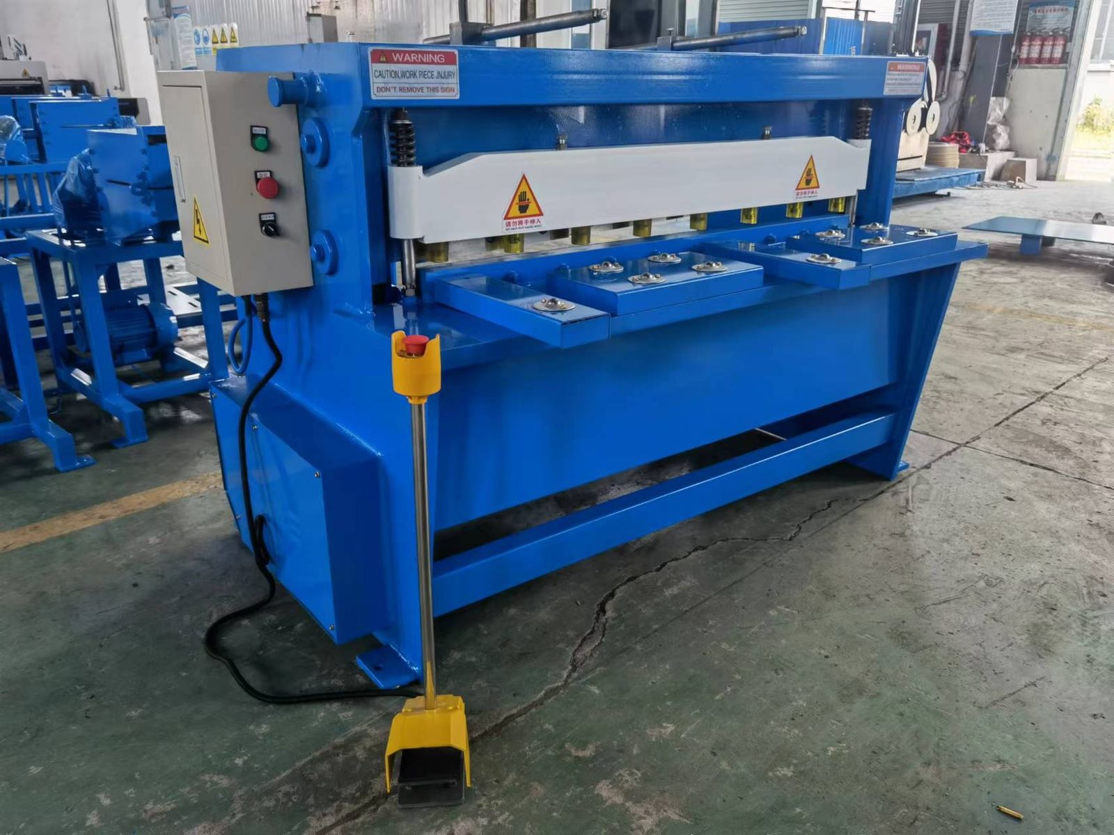 GUILLOTINA ELECTROMECANICA TOS TIMEMASTER MODEL Q11-2.0X1300