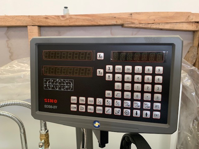 LECTOR DIGITAL PARA TORNOS DE 410X600X1000mm ENTRE CENTRO