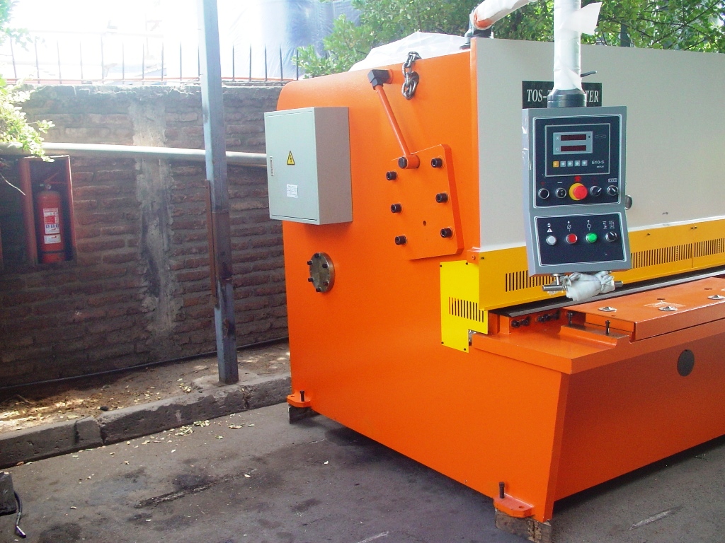 GUILLOTINA TOS TIME MASTER - QC11Y-12X4000 ( NUEVO SIN USO ) - Imagen 4