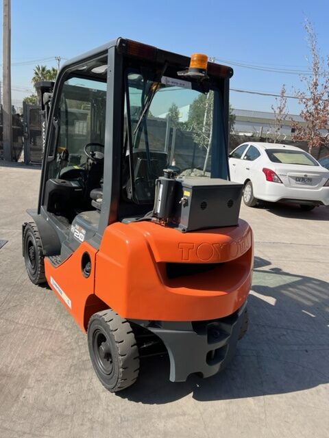 TOYOTA 02-8FDF20 SERIE NRO. 42116 ( 2014) - Imagen 6