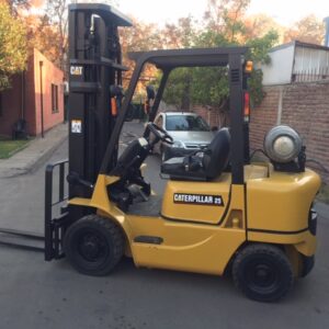 CATERPILLAR MODELO GP25K SERIE ET17B-65784 ,ANO 2008 USADA