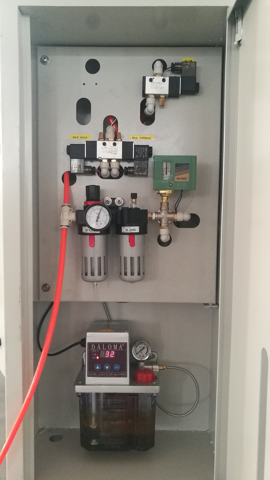 CENTRO MECANIZADO VERTICAL MODELO VMC450 CONTROL GSK980MDI - Imagen 4