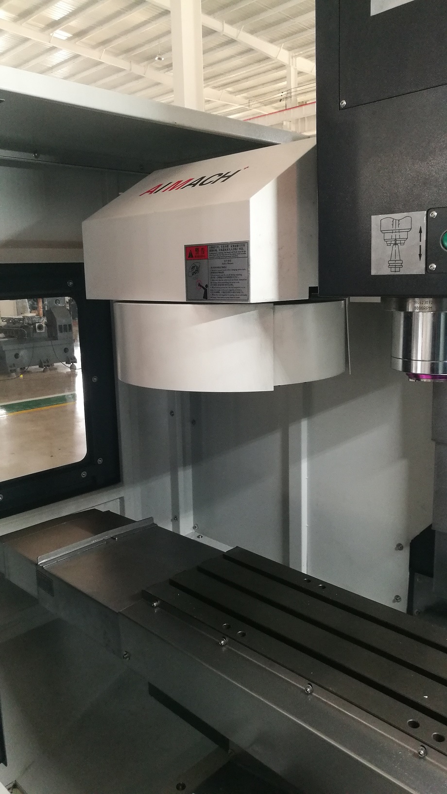 CENTRO MECANIZADO VERTICAL MODELO VMC450 CONTROL GSK980MDI - Imagen 8