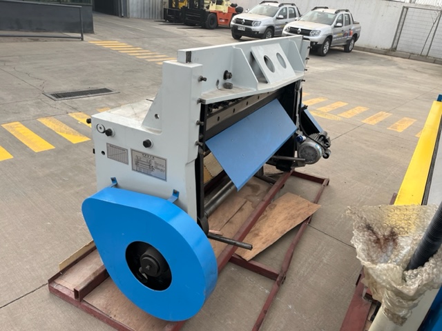 GUILLOTINA ELECTROMECANICA TOS TIMEMASTER MODEL Q11-3.0X1500 - Imagen 8