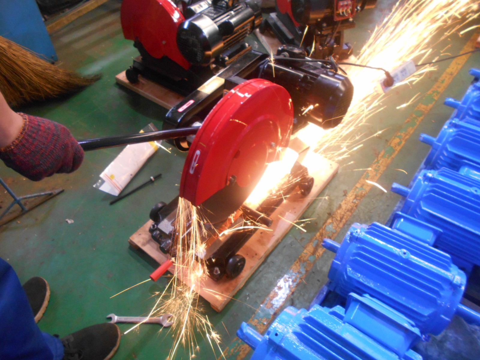 TRONZADORA TOS TIMEMASTER MODELO J3GE-400,DISCO ABRASIVO