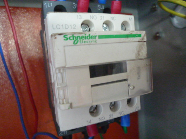 YLM-200D (CABEZAL DESPLAZABLE AL ANCHO DE LA PRENSA(NUEVA) - Imagen 13