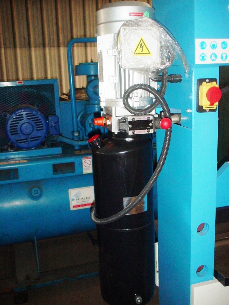 YL-50Z , PRENSA TIPO H Y PLEGADORA (NUEVA) - Imagen 2