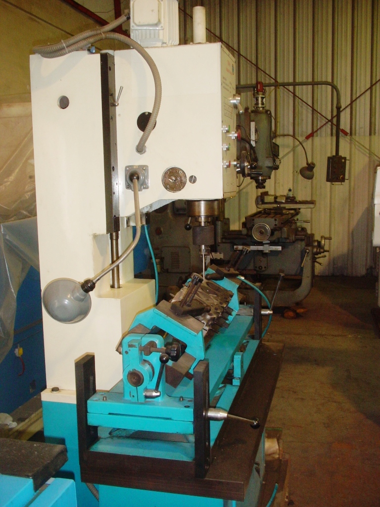 RECTIFICADORA DE ASIENTOS DE VALVULA MOD. T8590 (NUEVA) - Imagen 6