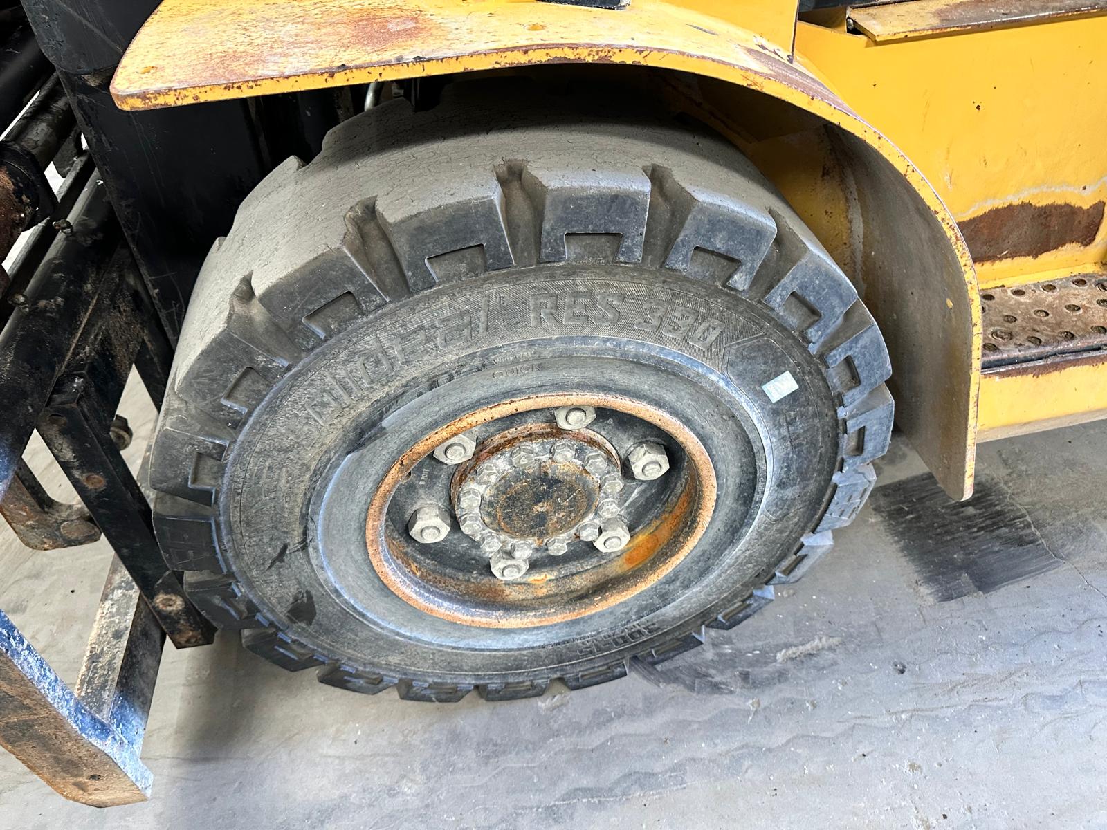 CATERPILLAR MODELO DP40KL2 SERIE ET19C50360 ,ANO 2019 USADA - Imagen 7