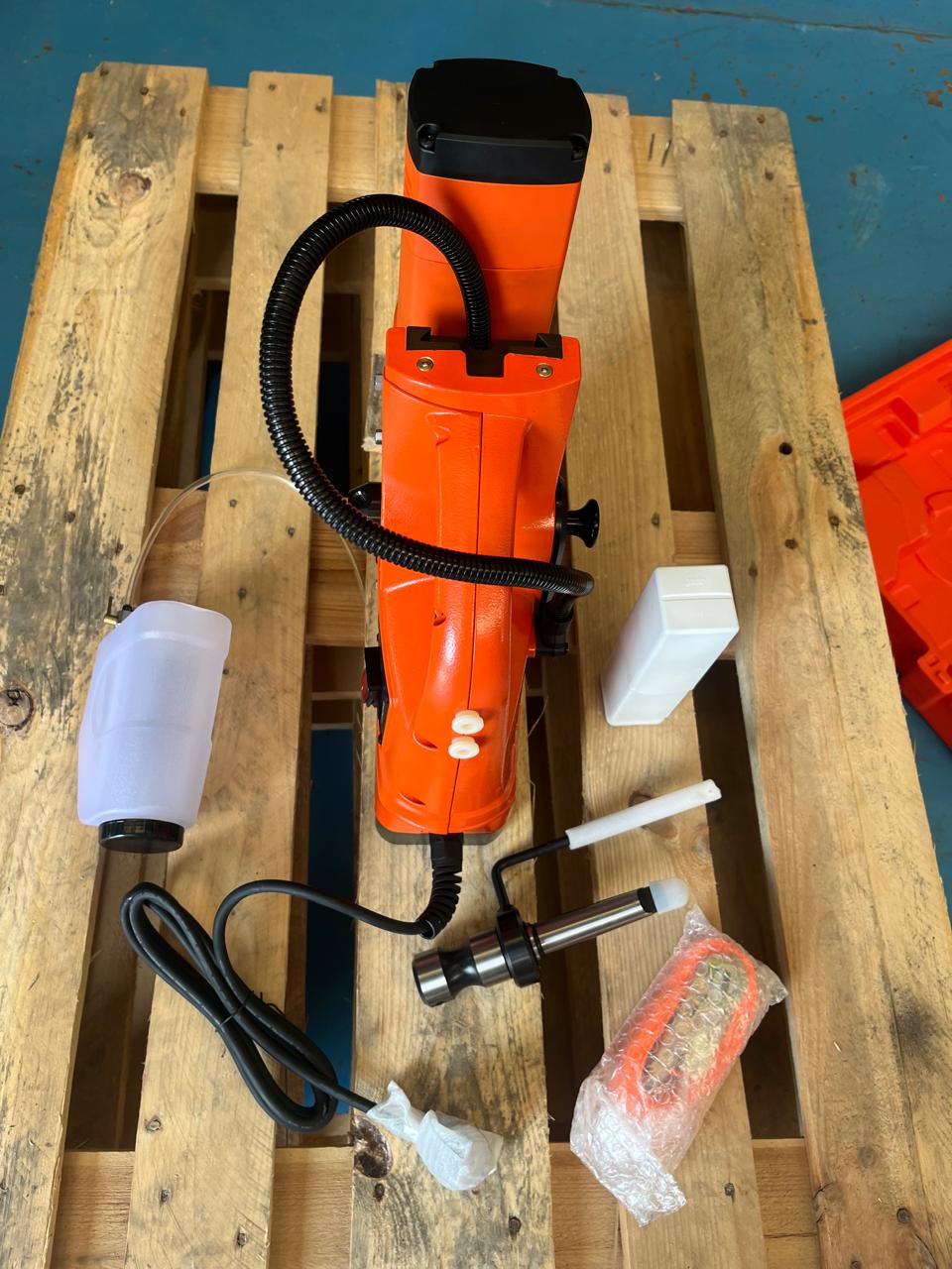 TALADRO CON BASE MAGNÉTICA MARCA TOS TIMEMASTER MODELO DX-60 - Imagen 10